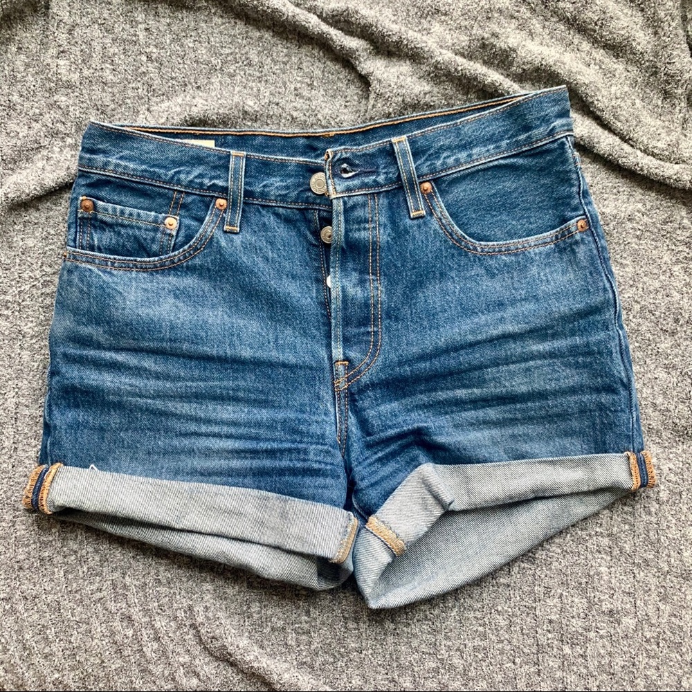 Levi’s 501 Denim Jean Shorts - size 27